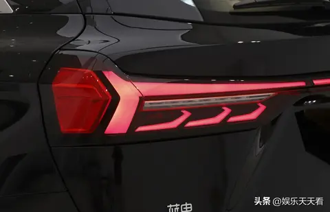 赛力斯新出7座电车只要七八万?续航1300公里油耗不到1L 真的吗?