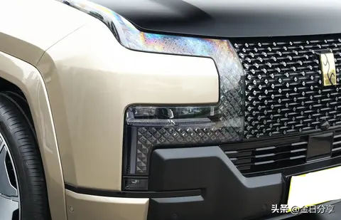 比亚迪推新款百万级SUV,车长5.4米配两把锁,比Q7大却比揽胜便宜