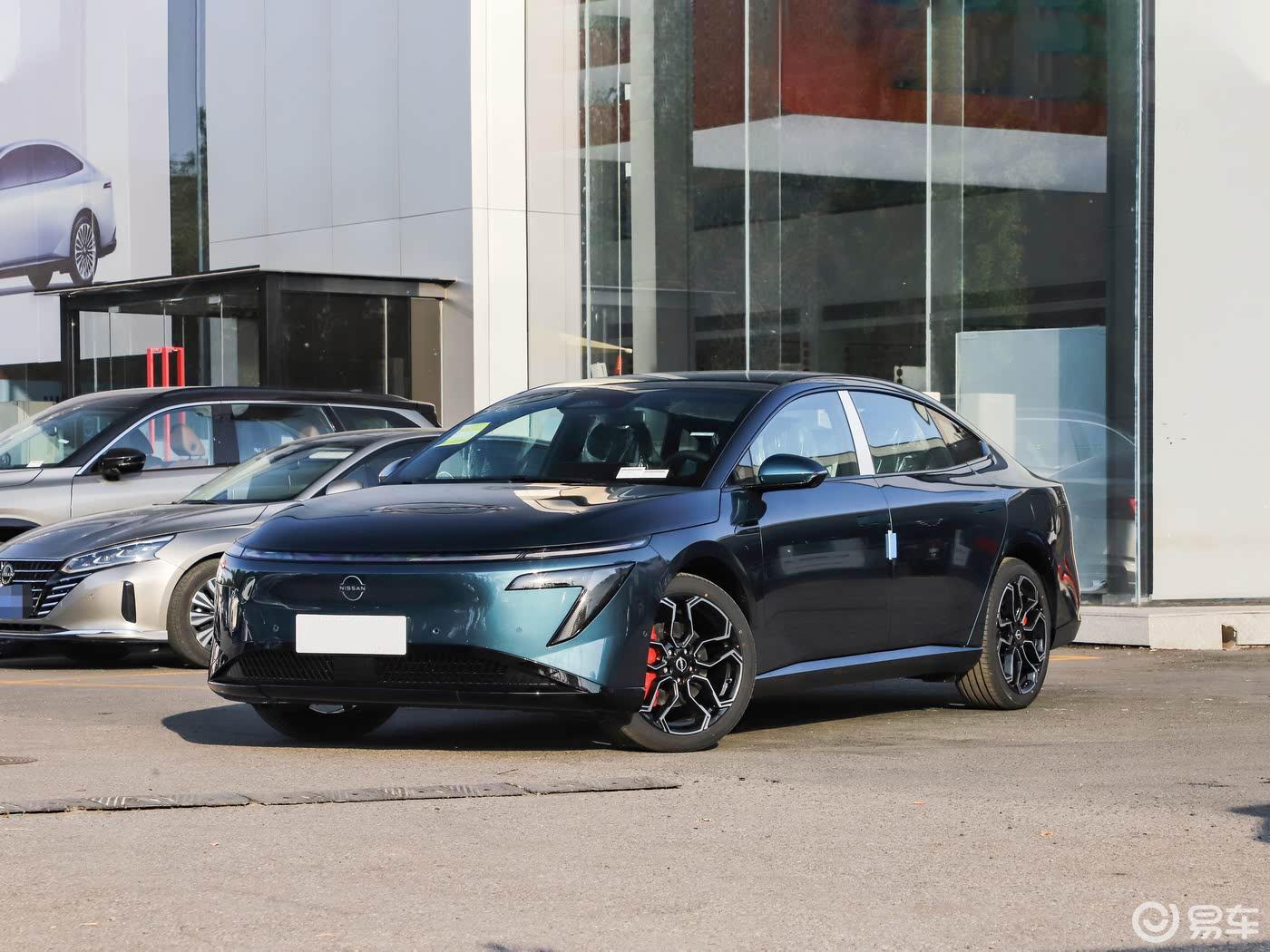 一汽丰田bZ5对比日产N7谁是合资新能源『版本答案』?