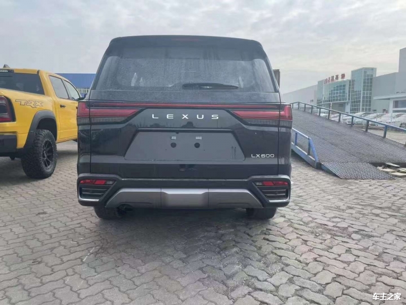 2024款加规版LX570图文介绍 经销商惊喜报价