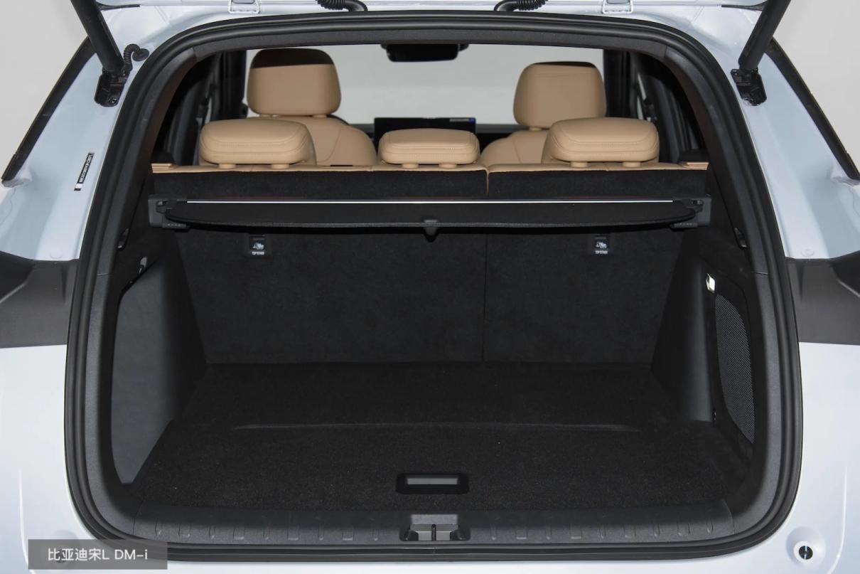 比亚迪宋L DM-i对比长安启源Q07,谁是更优选?