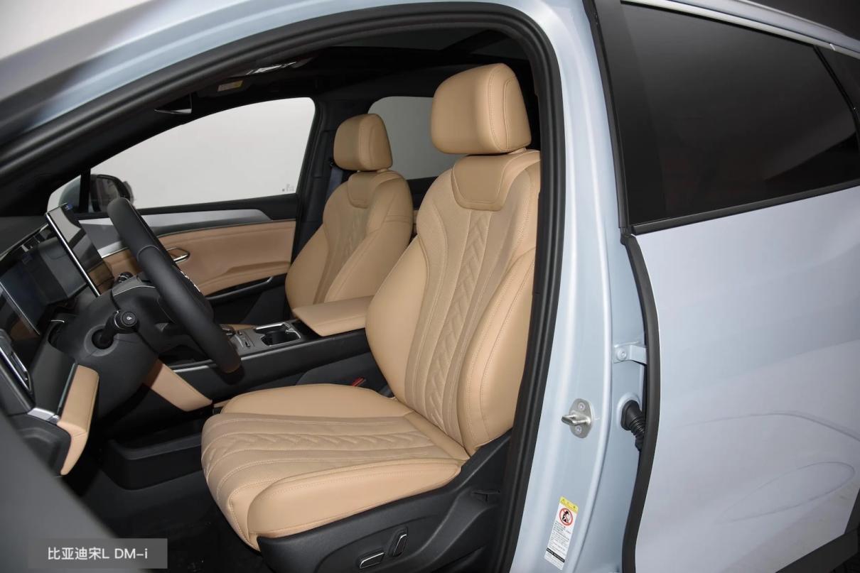 比亚迪宋L DM-i对比长安启源Q07,谁是更优选?