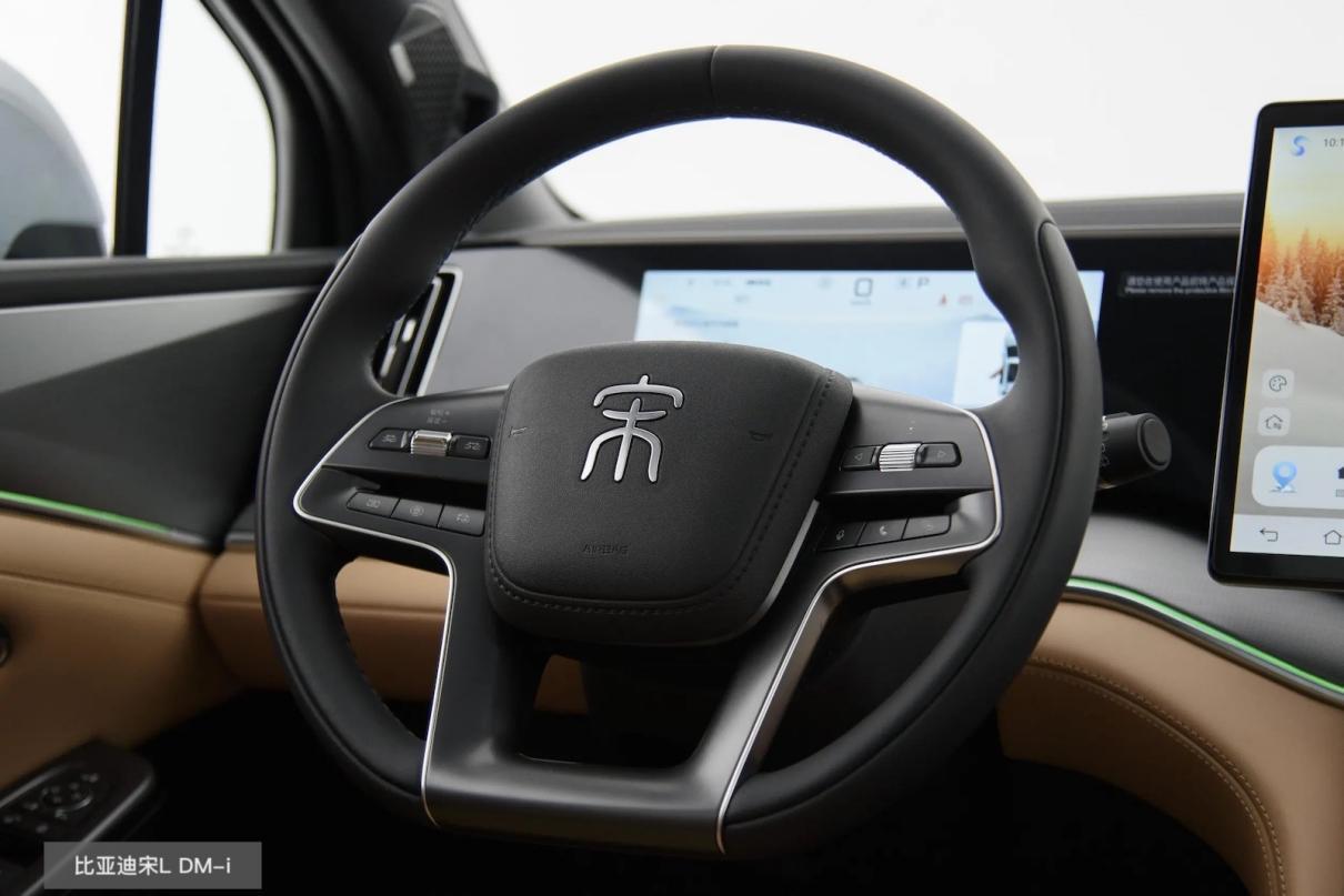 比亚迪宋L DM-i对比长安启源Q07,谁是更优选?