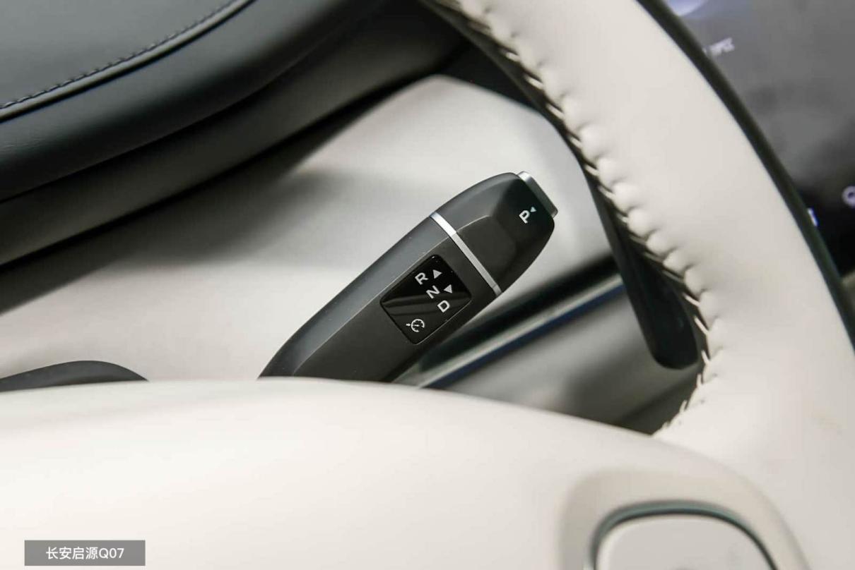 比亚迪宋L DM-i对比长安启源Q07,谁是更优选?