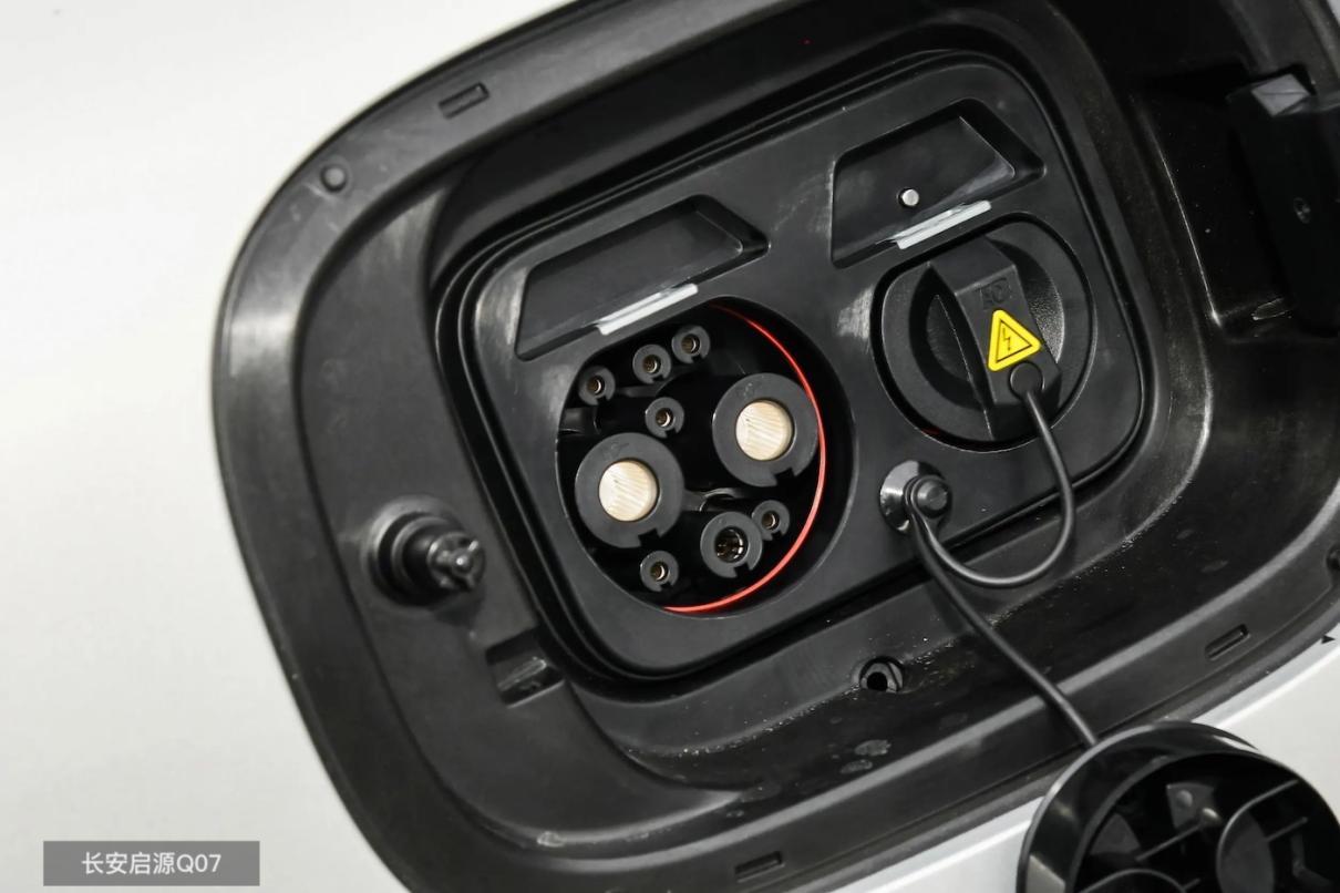 比亚迪宋L DM-i对比长安启源Q07,谁是更优选?