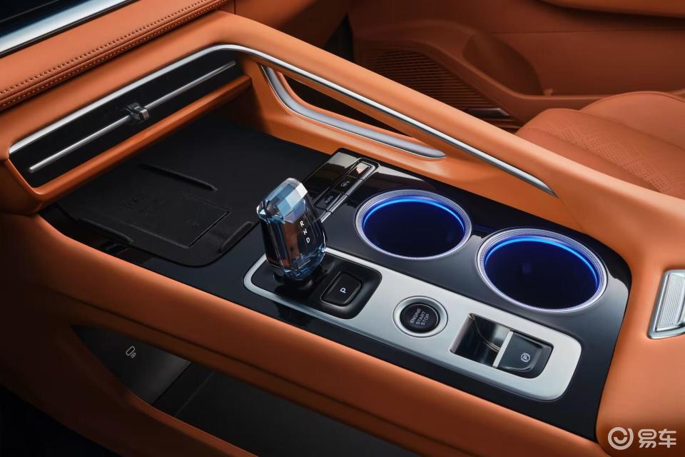 10万级SUV选全能还是品牌？全新博越、锋兰达怎么选