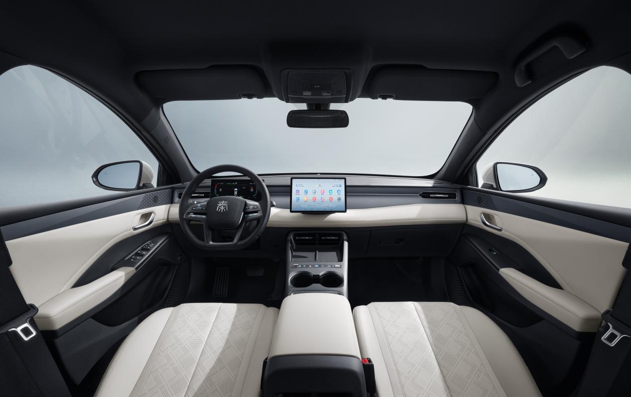 第二代秦PLUS上市:6.98万起!重塑家轿市场!