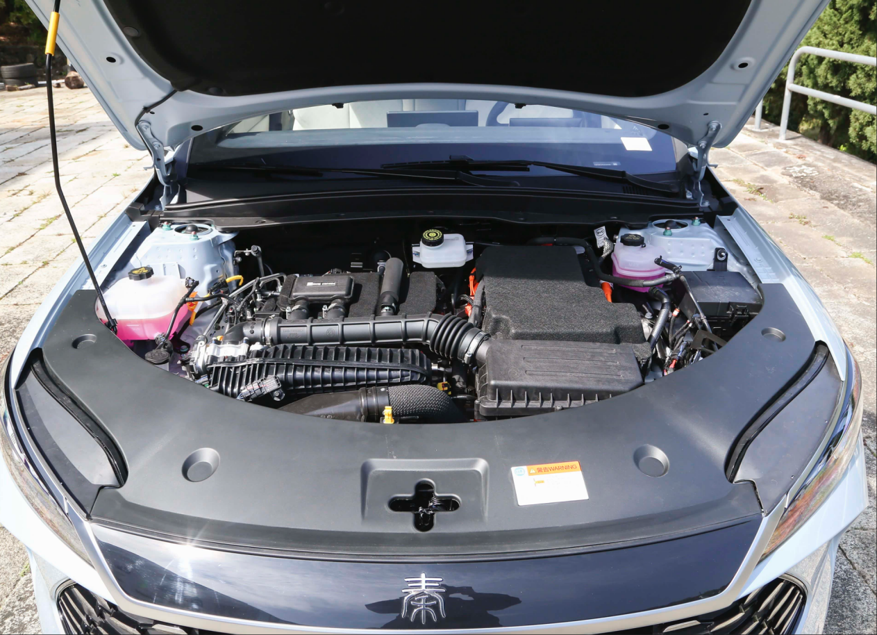 第二代秦PLUS上市:6.98万起!重塑家轿市场!