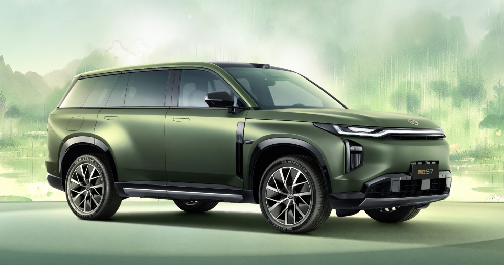 传祺向往S7将首批搭载MomentaR6飞轮大模型