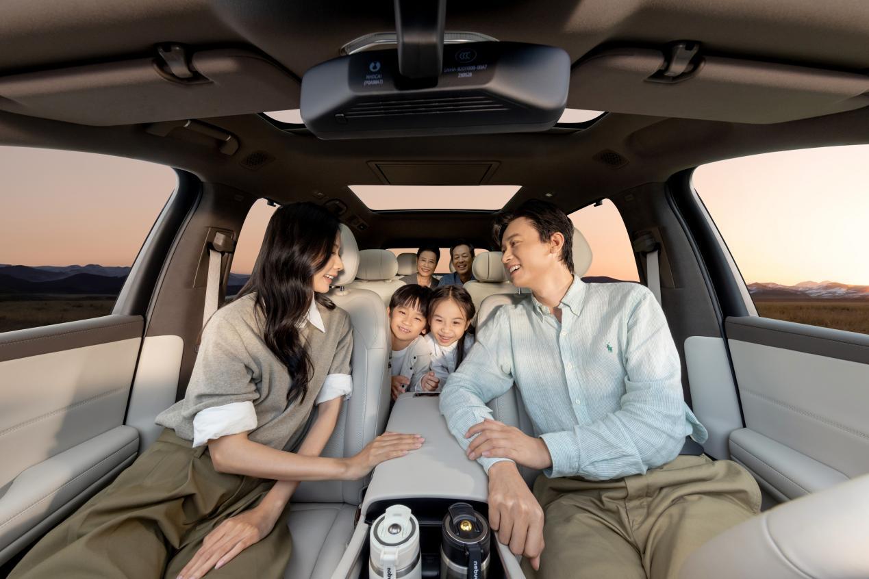 大六座安全豪华SUV腾势N8L预售,预售价31.98万起