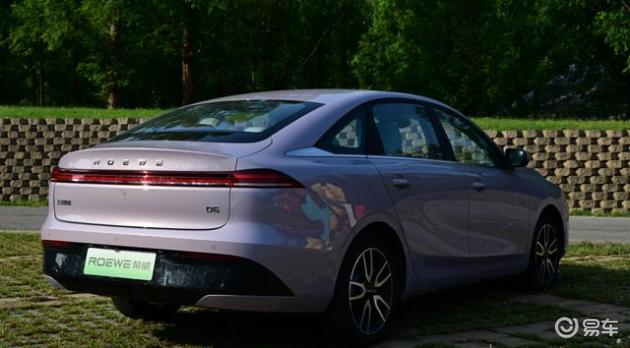 荣威D6 vs 零跑B01：谁是续航王？来场硬碰硬