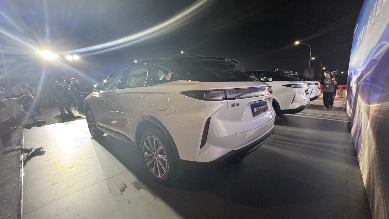 售价13.99万元起!奇瑞星途瑶光C-DM寰球版正式上市