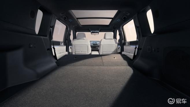 比亚迪“大五座天花板”方程豹钛7火爆上市