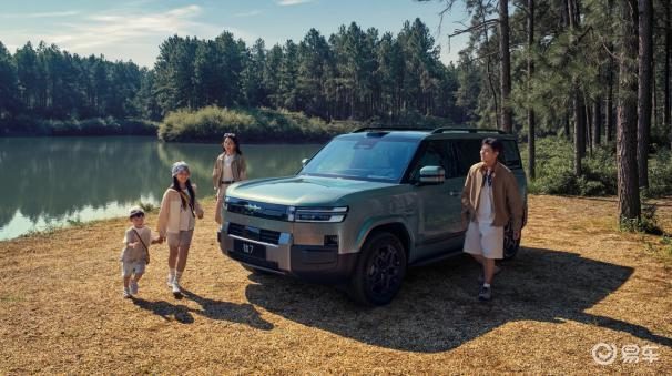 比亚迪“大五座天花板”方程豹钛7火爆上市