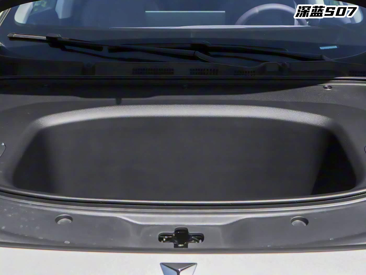 搭载华为智驾的全新深蓝S07和海狮06,谁更全面?