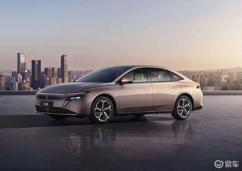 第四季度轿车王炸清单!这8款一个比一个狠,个个有大招?