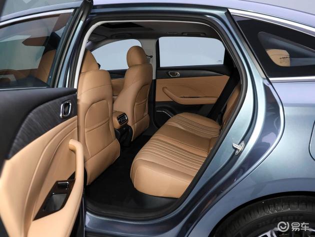 新车型挑战比亚迪，仅售不到8万，星耀6引发关注