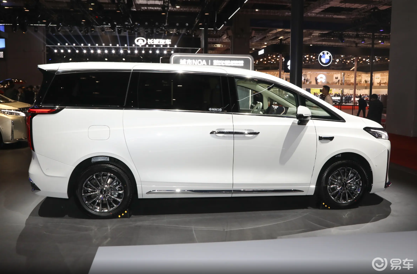 9月已成MPV销量老二,魏牌高山价格是不算低,配置强?