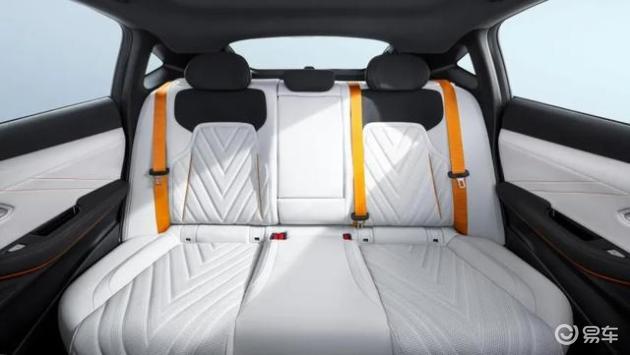 9万购1200km续航轿跑，优于比亚迪秦L