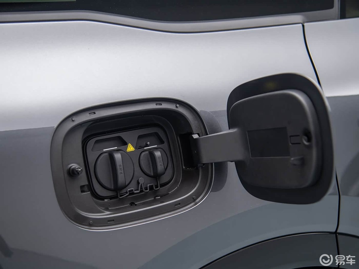 长安启源Q07天枢智能激光版 VS 比亚迪宋L DM-i