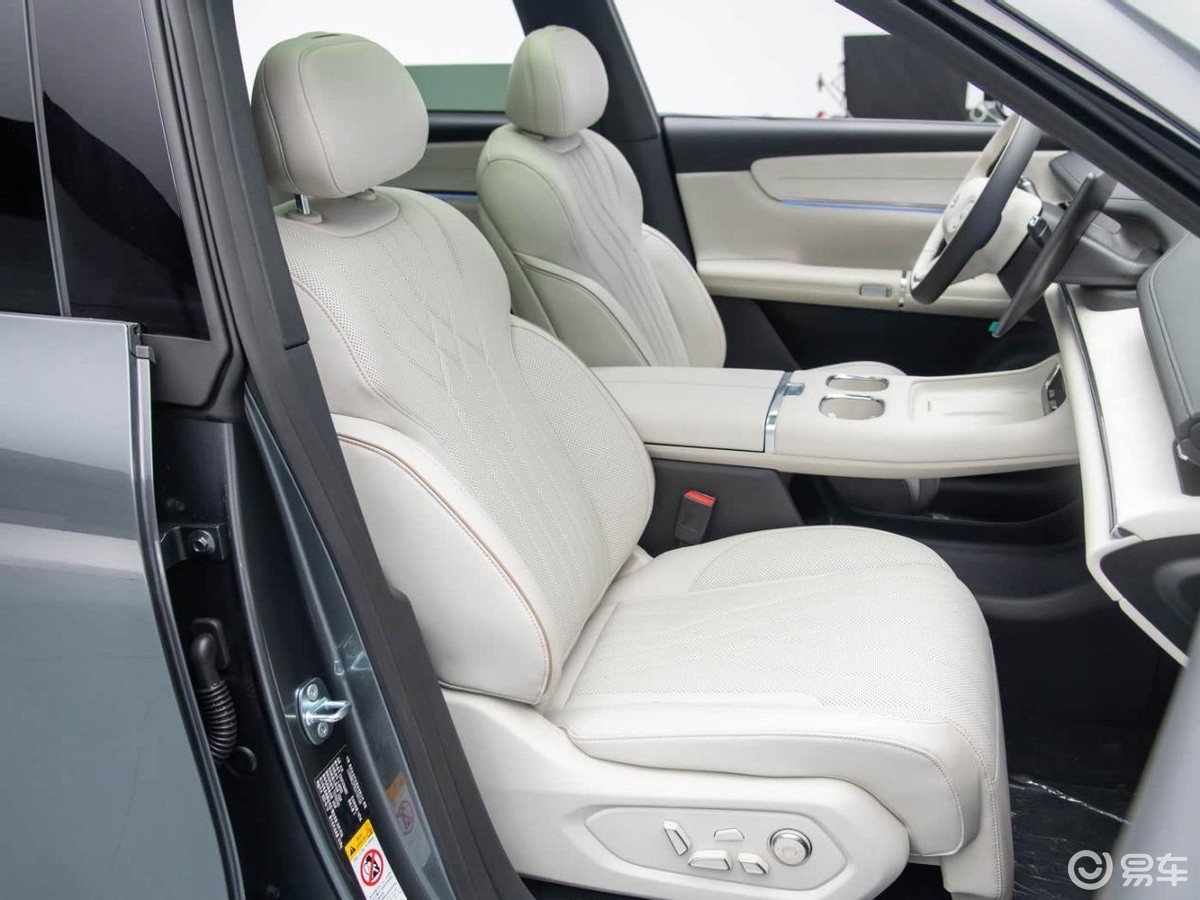 长安启源Q07天枢智能激光版 VS 比亚迪宋L DM-i