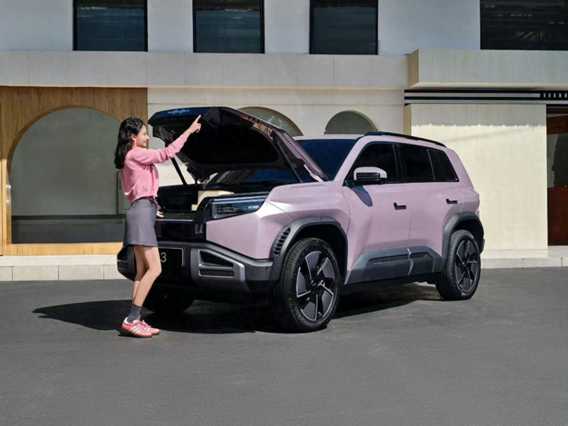 钛3解锁全场景出行 新色新版亮相方程豹潮品音乐派对