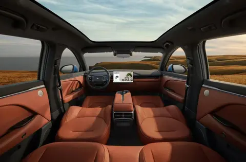 全新阿尔法T5限时10.98万起 支持城市/高速NOA