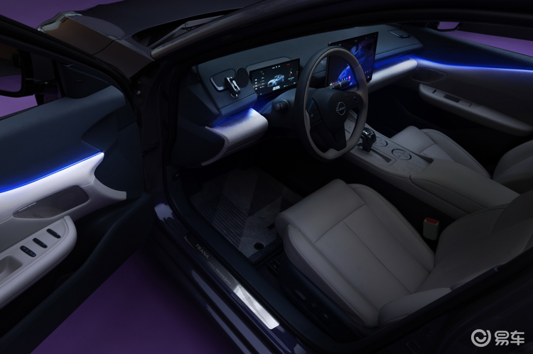 天籁·鸿蒙座舱全球首发,定义