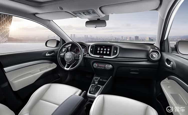 好看好开、省钱省心 2026款起亚奕跑焕彩上市