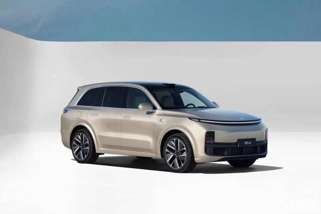 腾势N8L vs 理想L8，30万级6座SUV优选