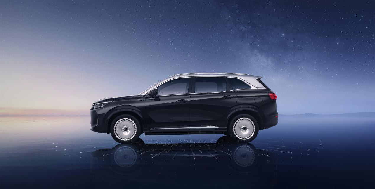 第三代蓝电E5 PLUS不给同级留活路!