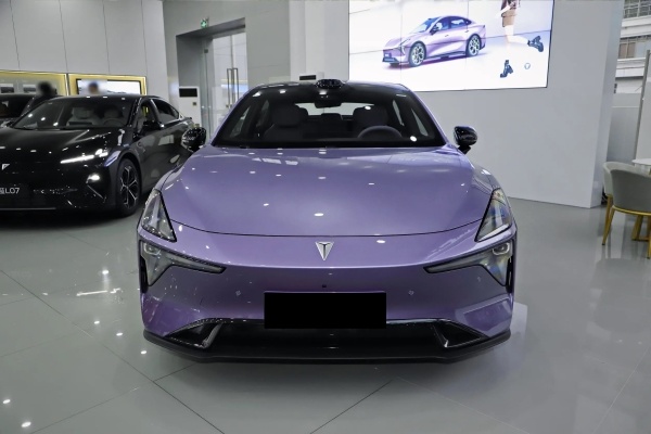 大满配，全系激光雷达+磁流变悬架，预售13.99万起