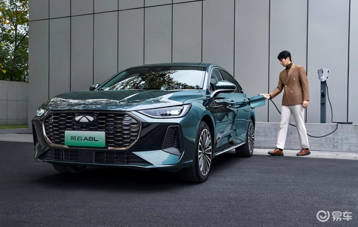 风云A8L对比吉利银河L6，谁是十万级混动家轿“王者”？