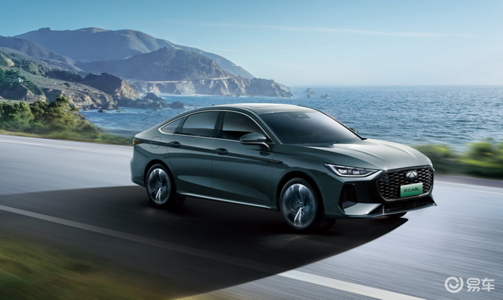 风云A8L对比吉利银河L6，谁是十万级混动家轿“王者”？