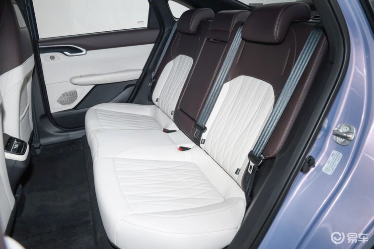 逸动和帝豪对比,谁是家轿“更优之选”?