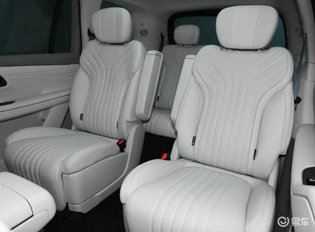 家庭首选：20万内六座SUV，零跑C16 VS 银河M9