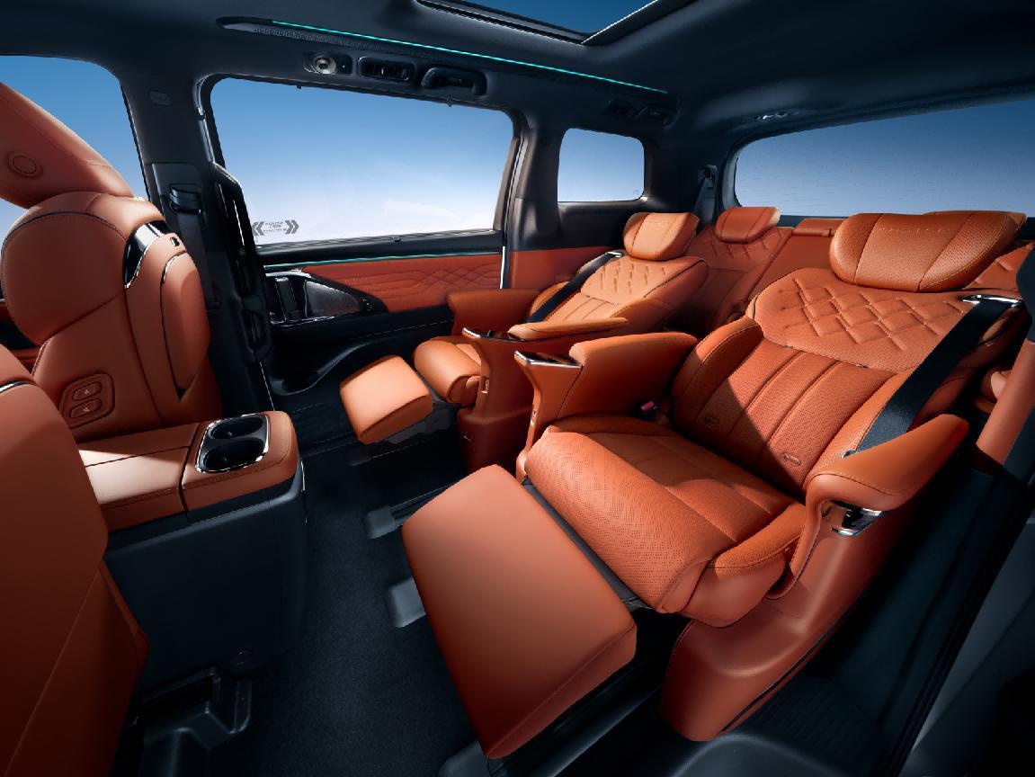 冠军视野的较量 传祺向往M8宗师VS别克GL8PHEV