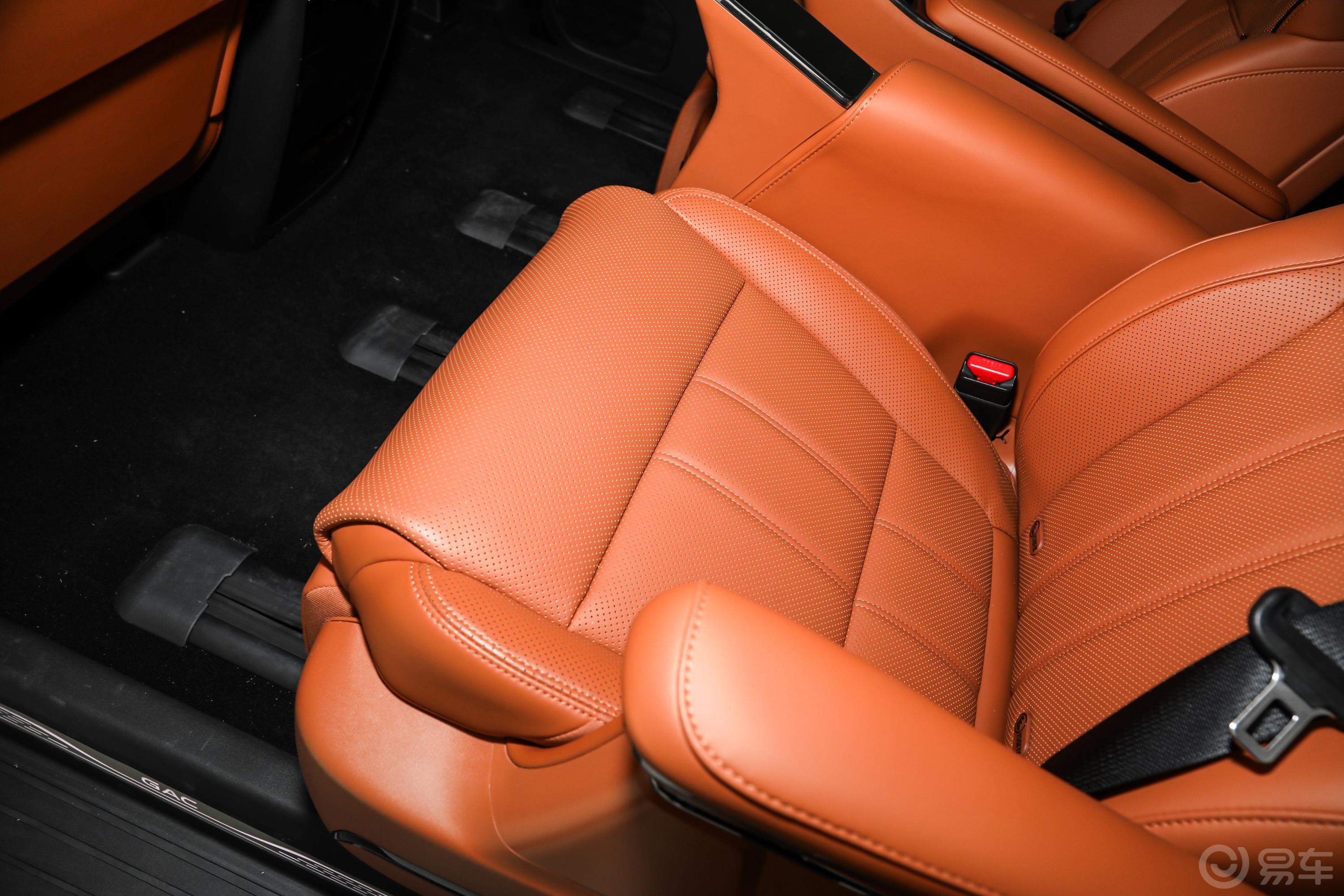 冠军视野的较量 传祺向往M8宗师VS别克GL8PHEV