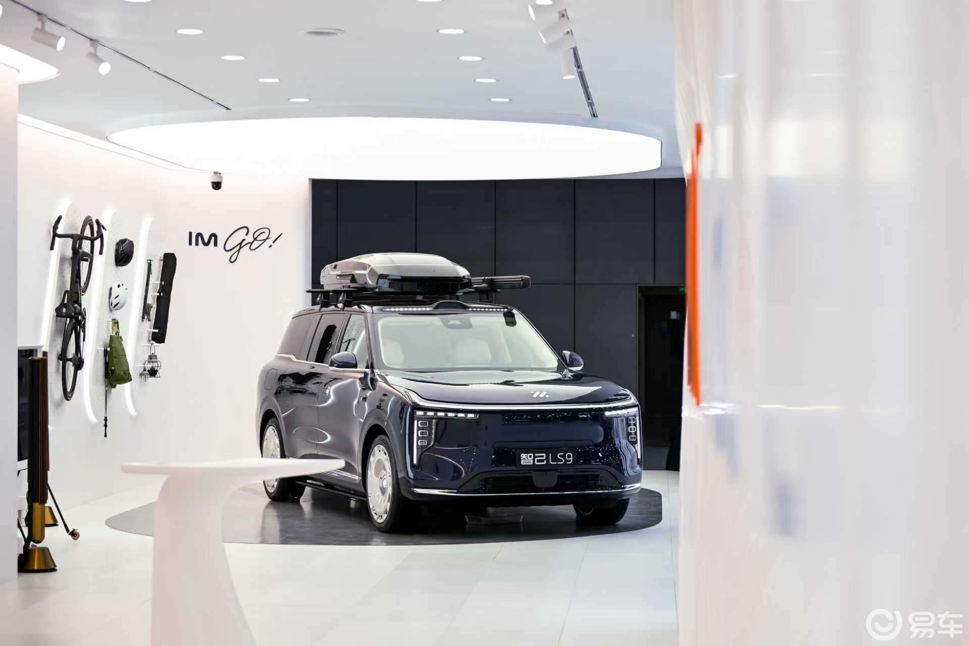 销量连续破万，智己汽车借双车之势加速发展