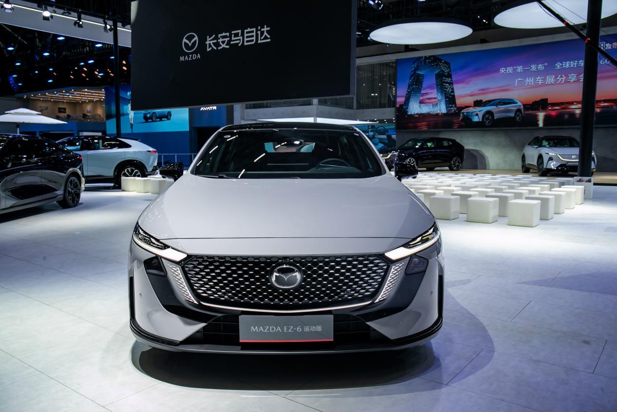 央视第一发布，EZ-60领衔 长安马自达闪耀广州车展