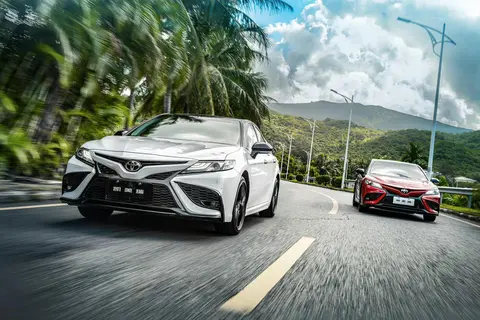 日系混动省油还不爱坏，为啥面对国产插混、增程，却不堪一击？