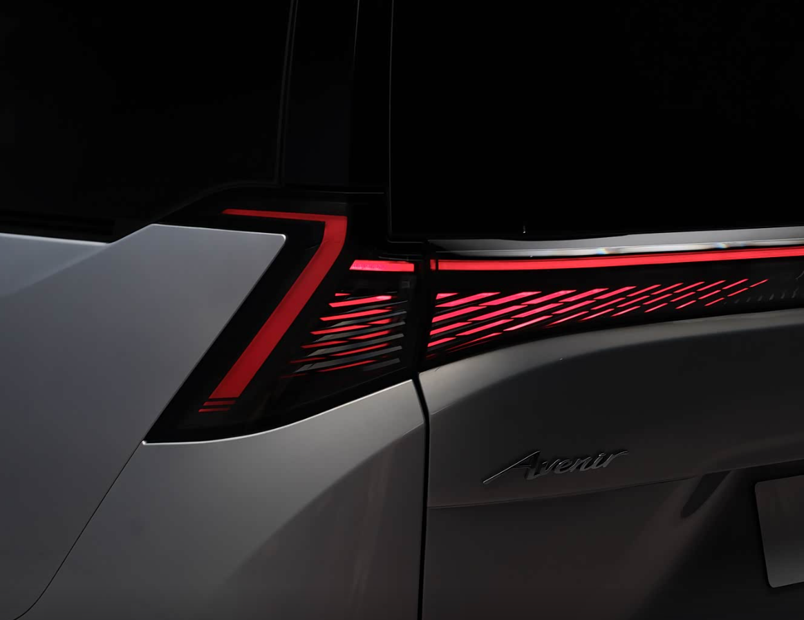 有插混四驱+8775P座舱芯片，50万买顶配有机会火吗？