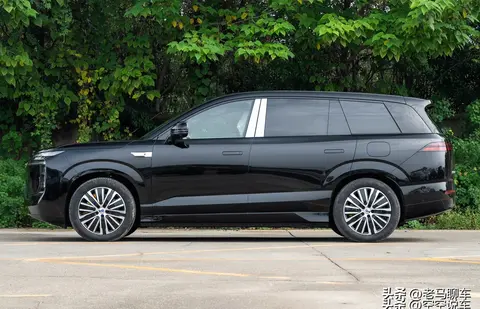 腾势N8L DM搅局家庭车市，六座行不行？价格成谜！