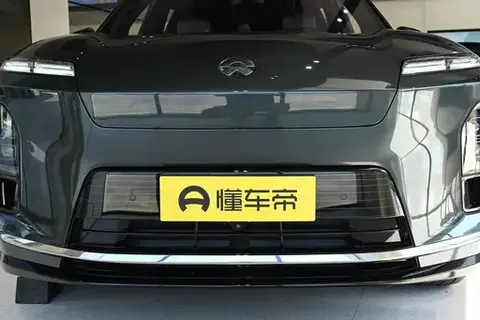 体验蔚来ES8六座版：适合大家庭的纯电大三排SUV？